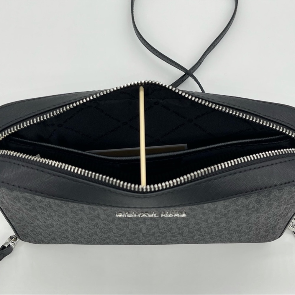 Michael Kors EW Crossbody Bag Black Leather - Picture 8 of 9